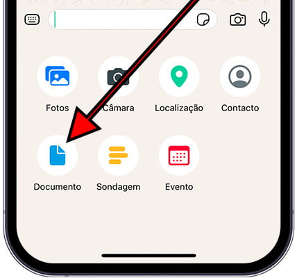 Anexar um documento ao WhatsApp no iPhone